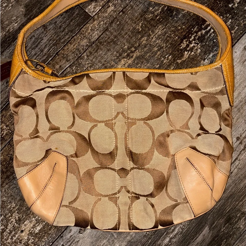 Coach Beige and Brown Shoulder Bag - Picture 2 of 4